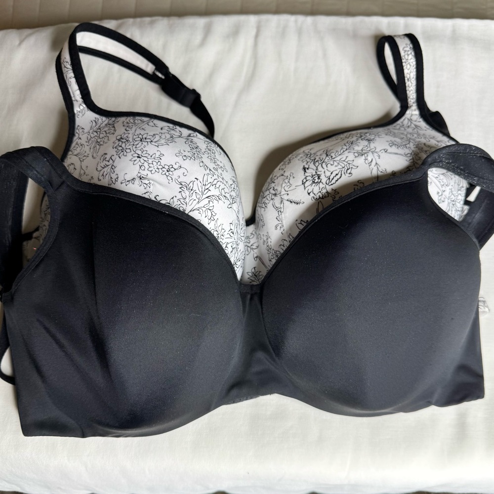 Cacique Elegant Black and White Bra